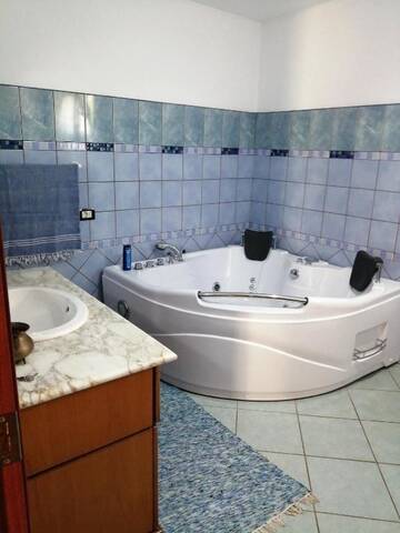 Фото номера Трехместный номер с общей ванной комнатой Проживание в семье Tradiția borsanului г. Борша 5